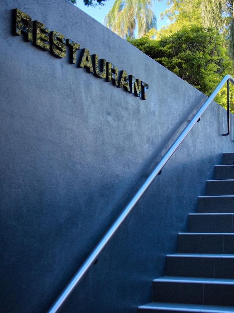 Soho Brisbane Hotel Exterior photo